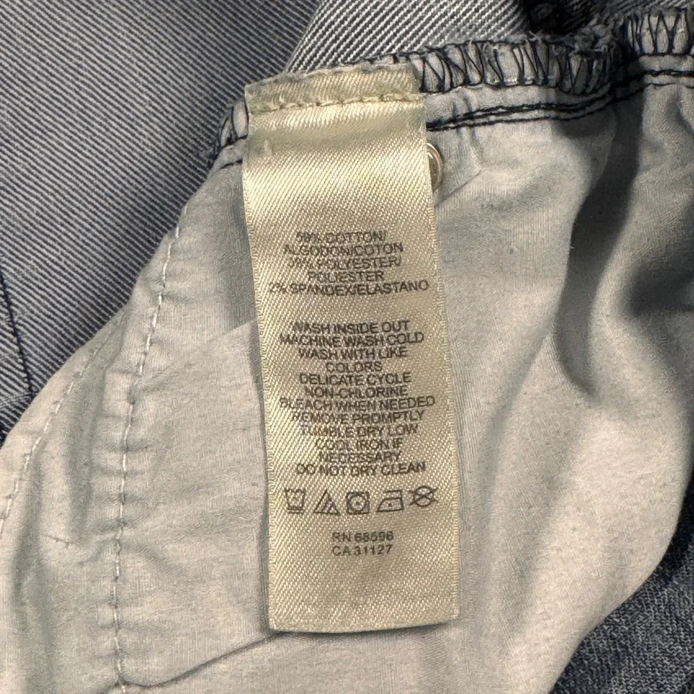 DKNY Jeans Bleecker Boyfriend Light Wash Denim Jeans Size 8‎